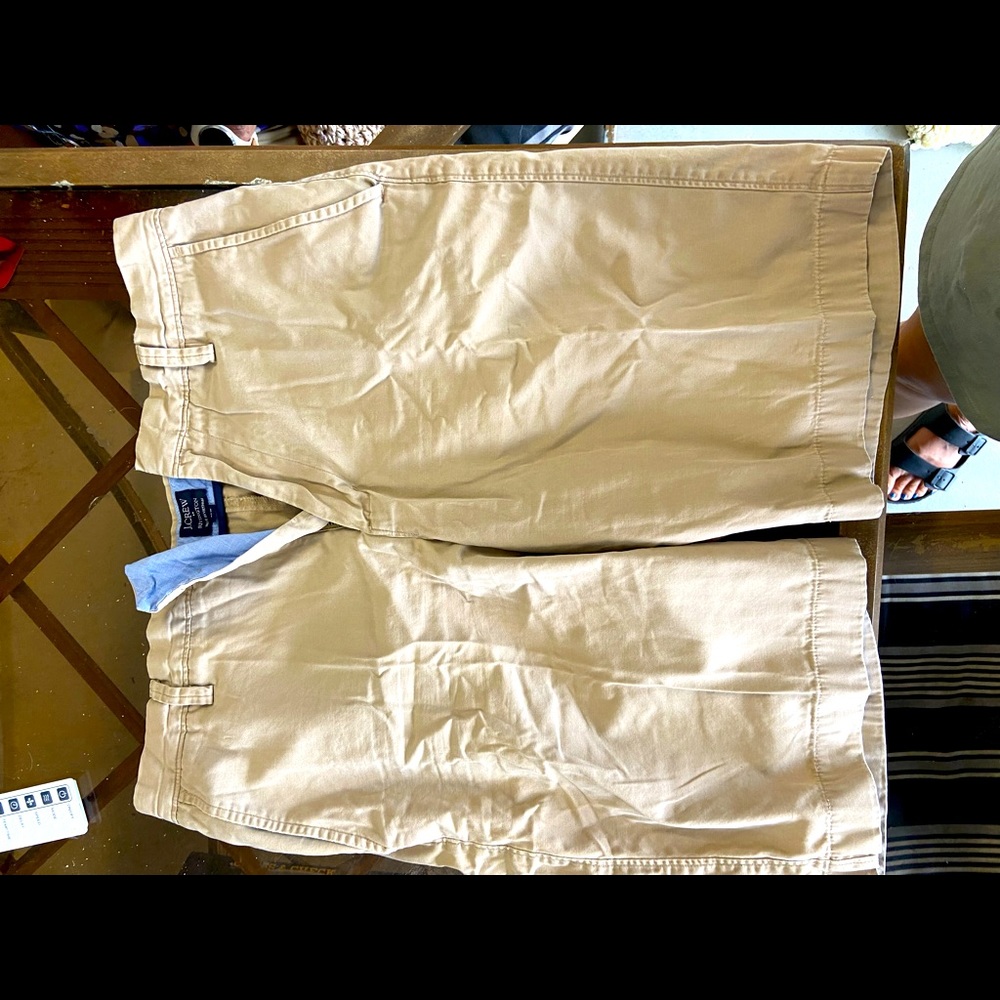 Jcrew men’s shorts  32W. Tan khaki shorts.